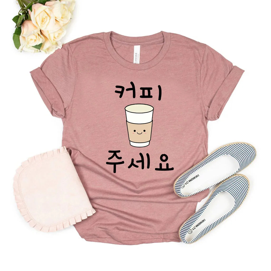 Camiseta Coffee Please em Hangul Feminina