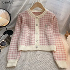 Cardigan de Tricô Rosa Xadrez com Botões de Coração