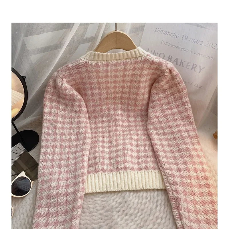 Cardigan de Tricô Rosa Xadrez com Botões de Coração