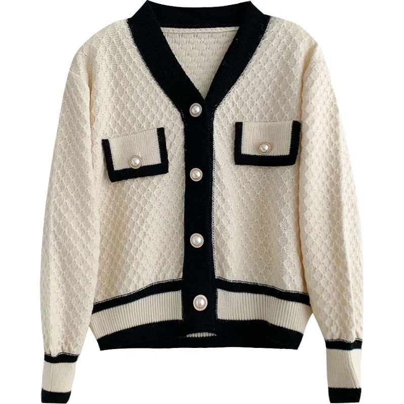 Cardigan de Tricô com Botões Perolados